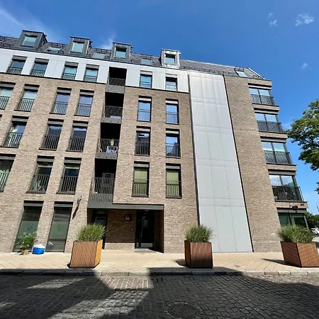 Riverview Prestige Oldtown Apartman